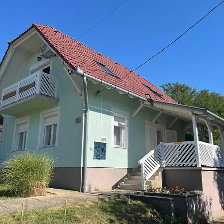 Panorama Vendeghaz Apartmán