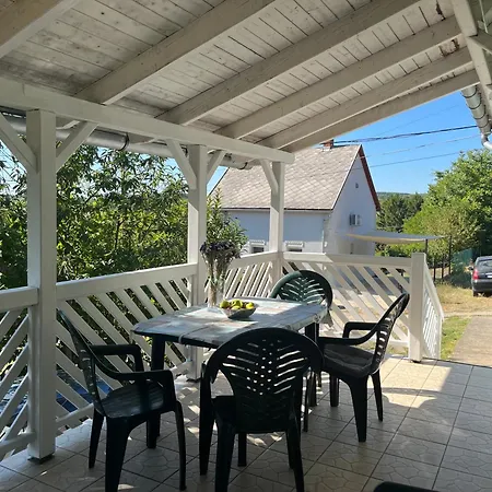 Panorama Vendeghaz Apartmán